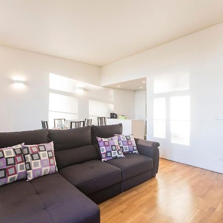 Modern 2Br Duplex Downtown By Art District By Lovelystay Porto Exteriér fotografie