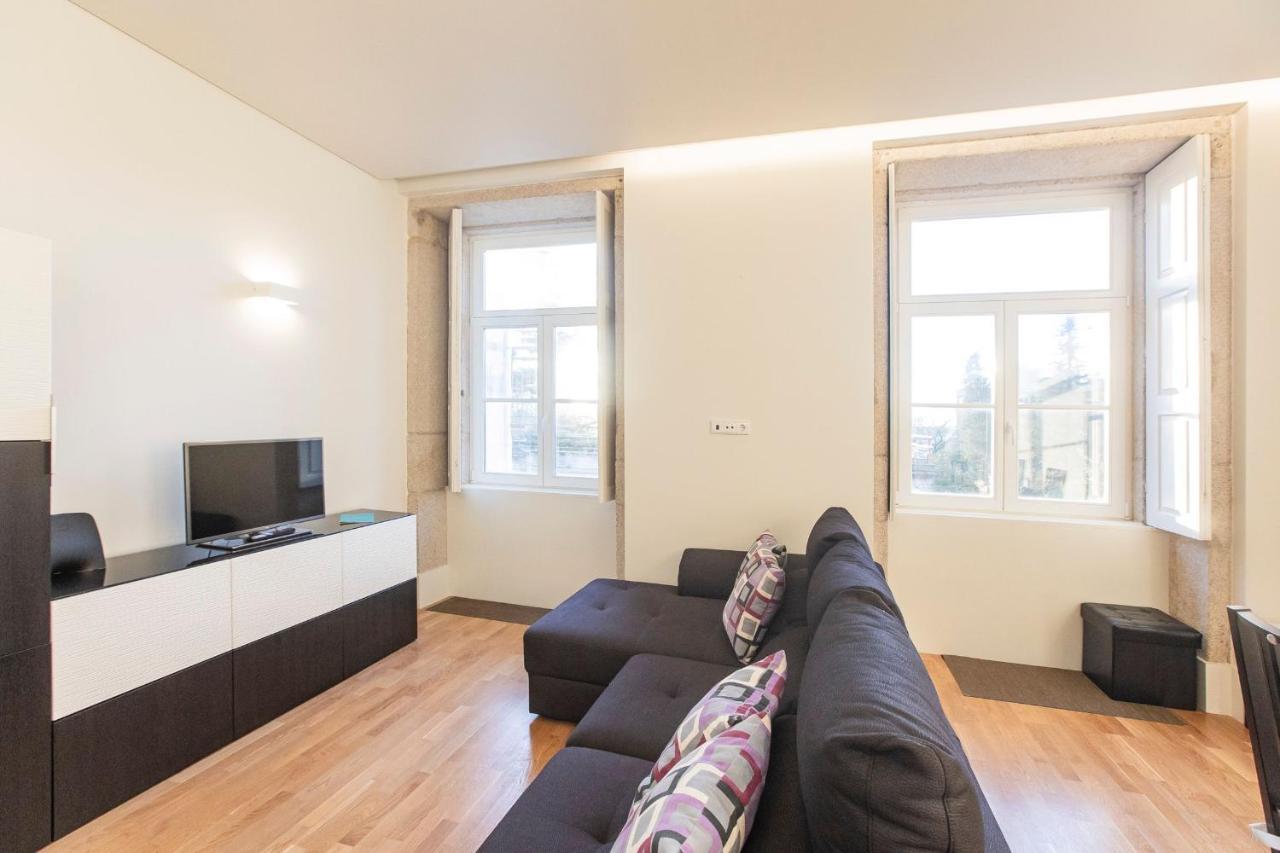 Modern 2Br Duplex Downtown By Art District By Lovelystay Porto Exteriér fotografie
