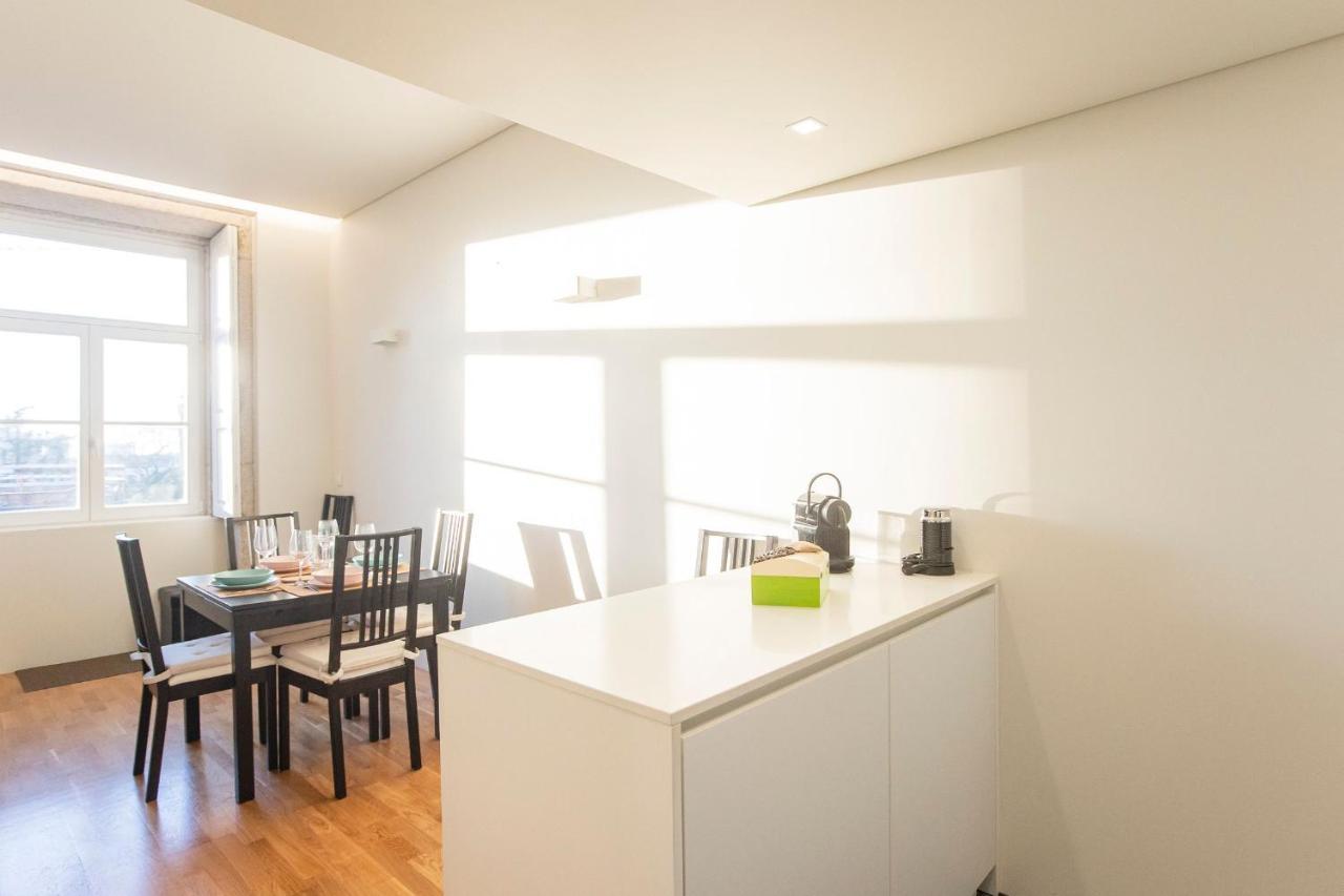 Modern 2Br Duplex Downtown By Art District By Lovelystay Porto Exteriér fotografie